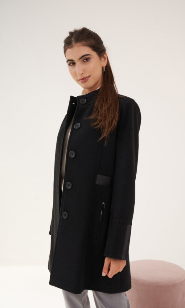 Alternative view of Tapado Tokio