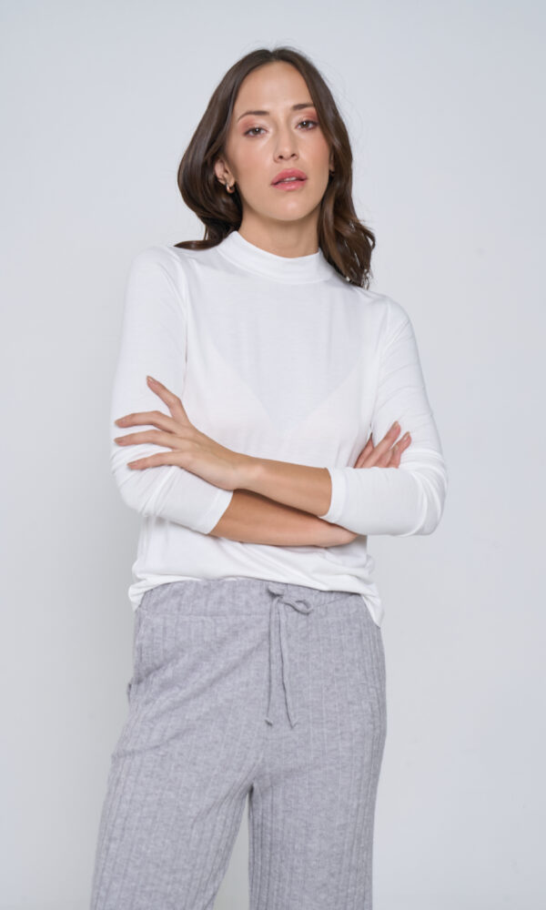 Alternative view of Remera LILY