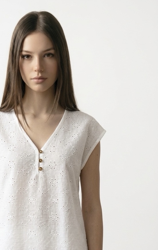 Alternative view of Blusa Grecia